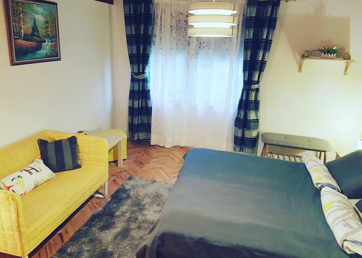 House Dado Hotel Jezerce Ngoại thất bức ảnh